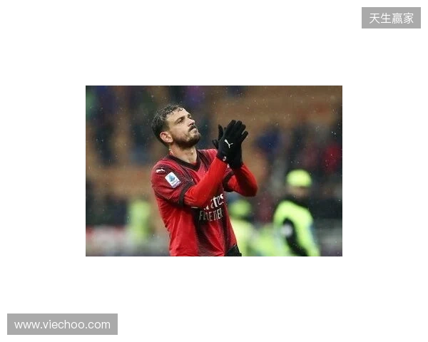 记者：如果巴尔泰萨吉没完全恢复，埃斯图皮尼安将在德比首发