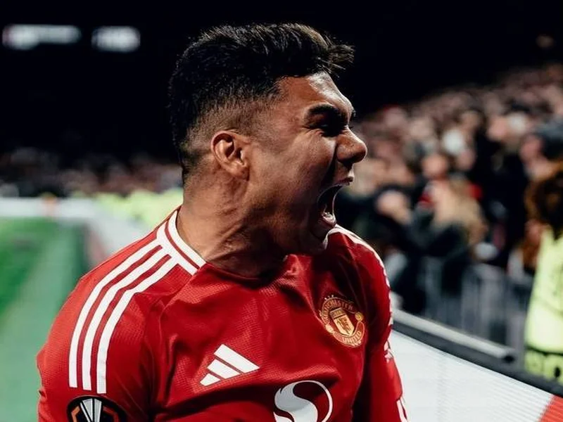 曼联vs水晶宫：谢什科、梅努首发，姆伯莫、卡塞米罗出战